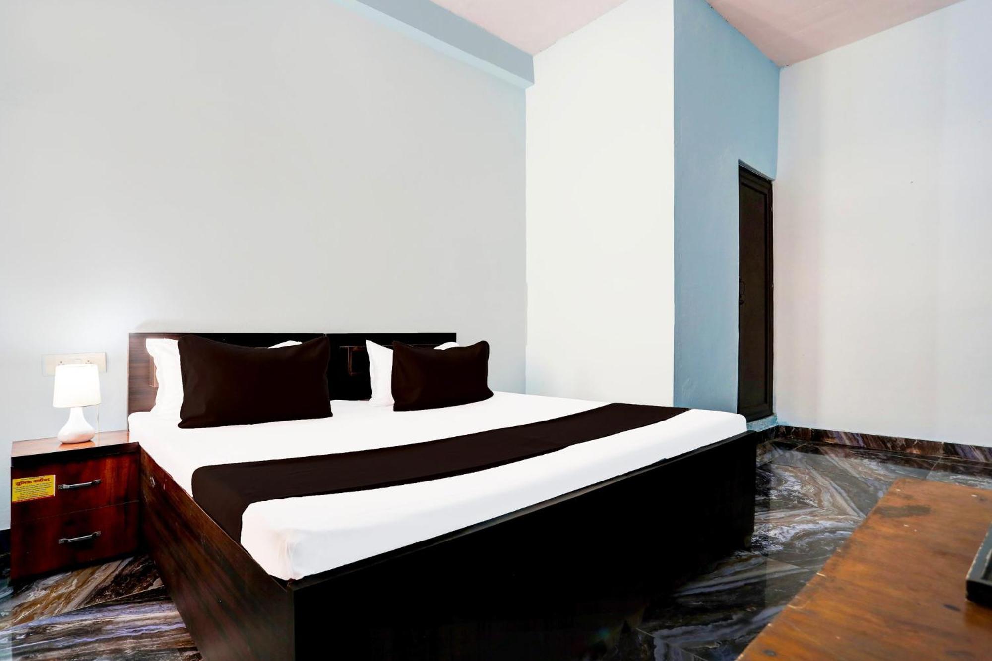 Spot On New Diamond Guest House Rudrapur 外观 照片