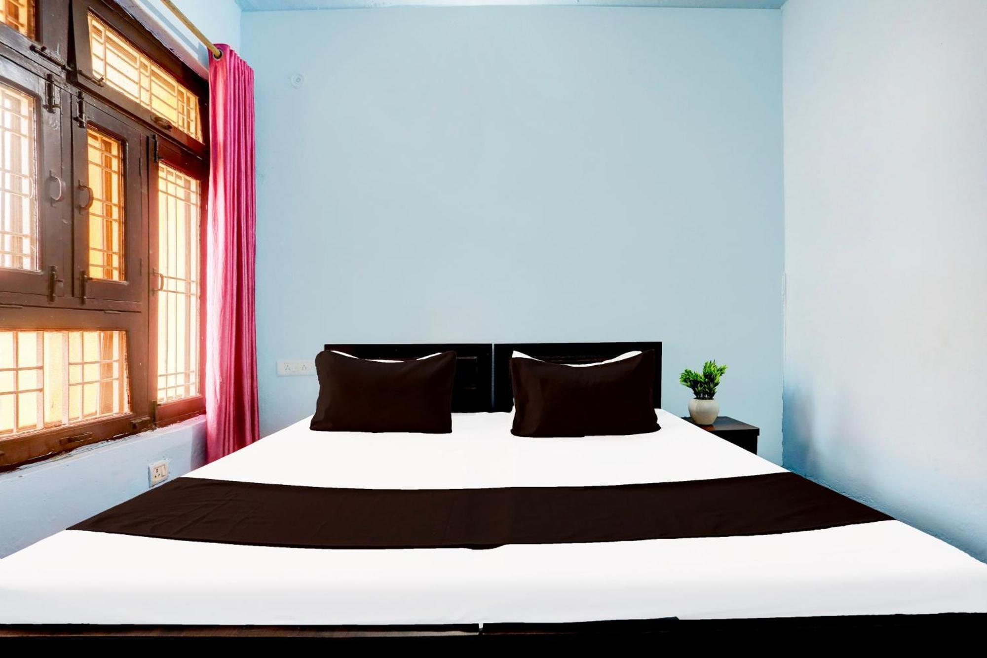 Spot On New Diamond Guest House Rudrapur 外观 照片