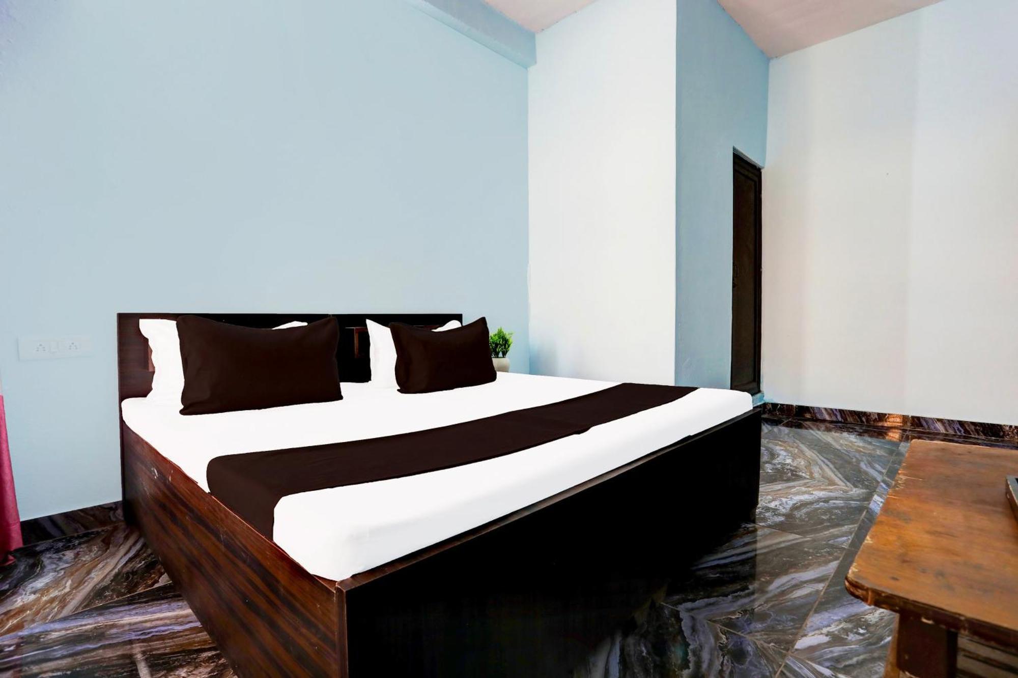 Spot On New Diamond Guest House Rudrapur 外观 照片
